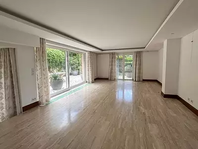 Maison, 299 m²