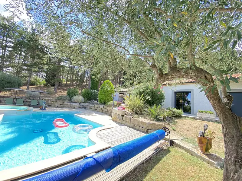 Maison, 165 m²