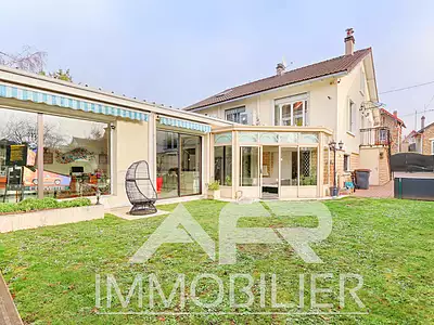 Maison, 300 m²