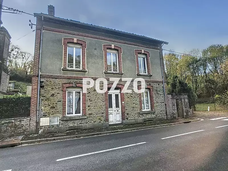 Maison, 169 m²