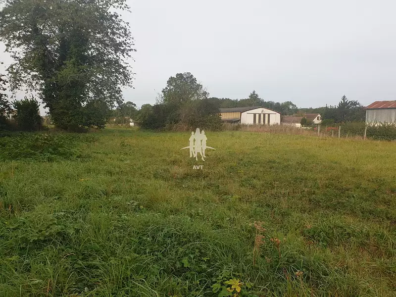 Terrain, 1 160 m²