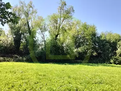 Terrain, 794 m²