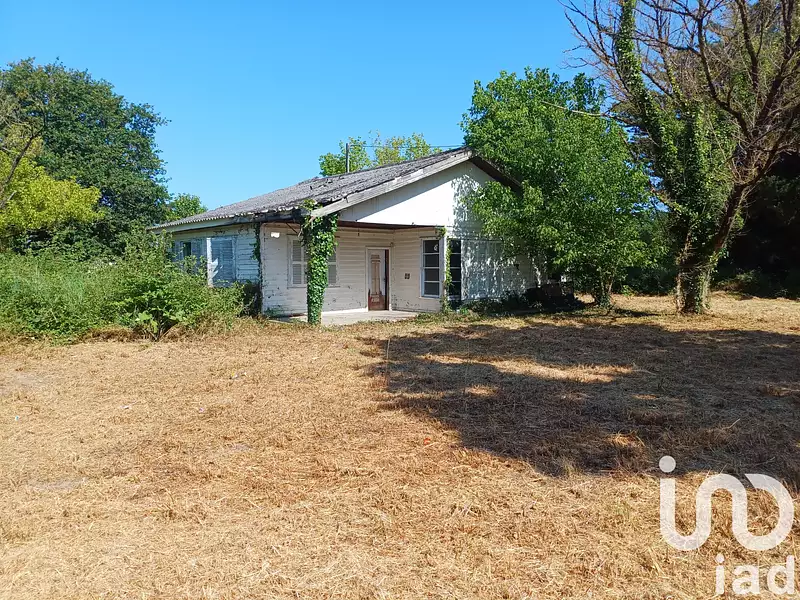 Maison, 1 175 m²