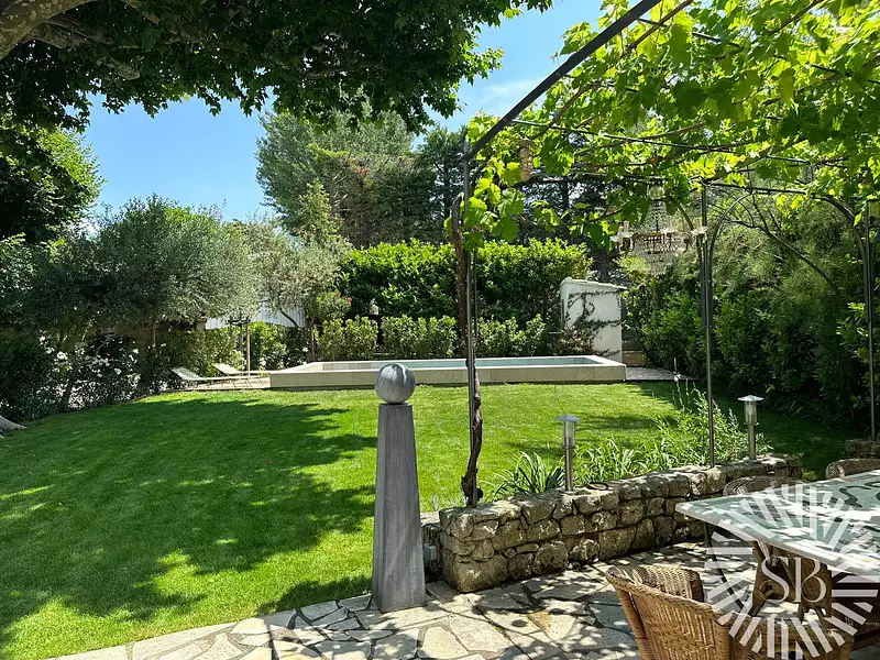 Maison, 190 m²