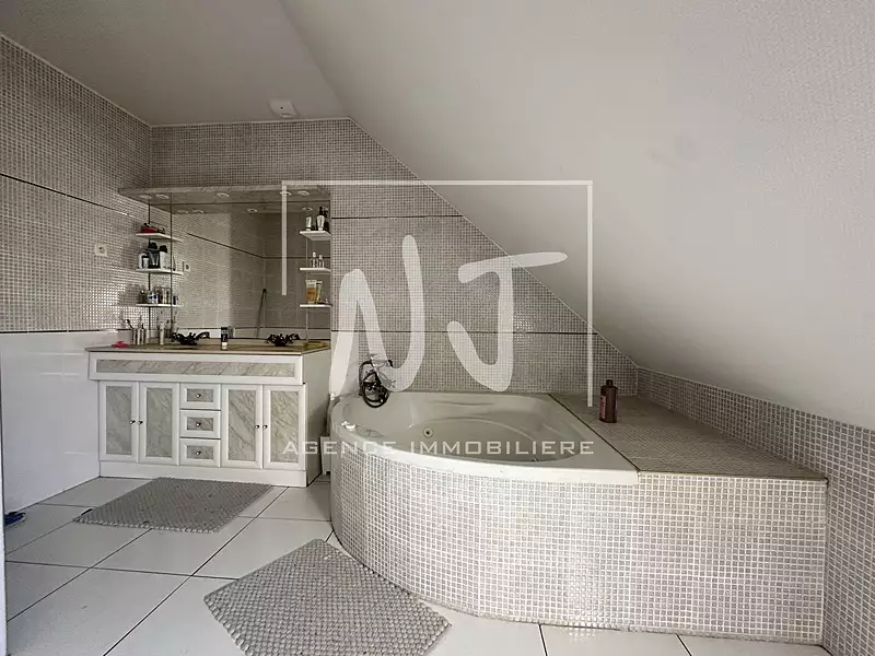 Maison, 150 m²
