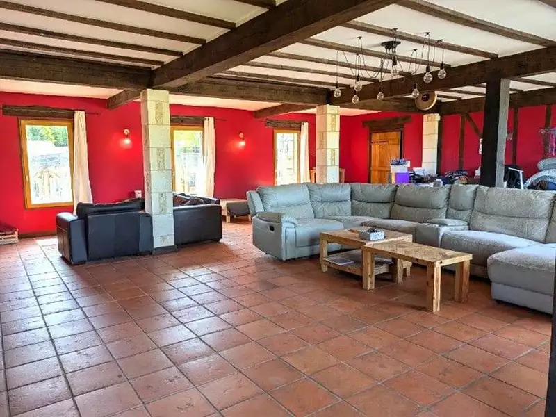 Maison, 900 m²