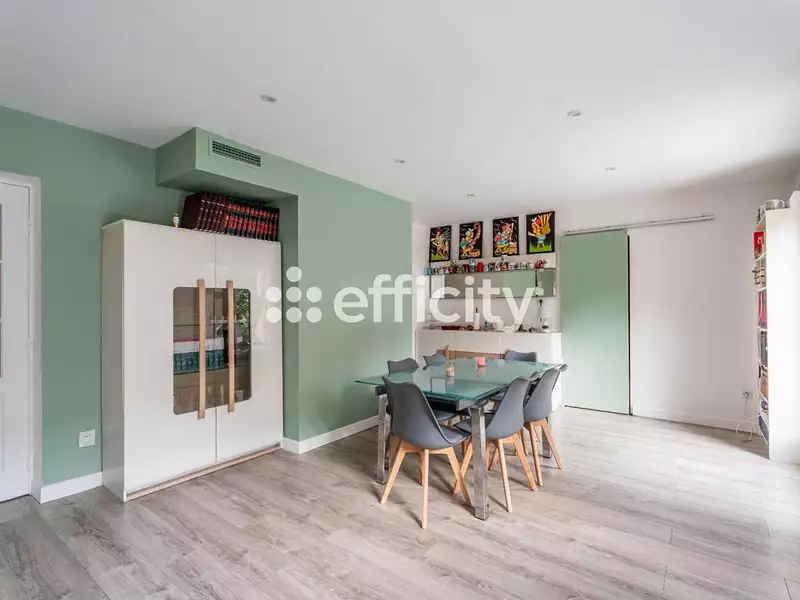 Maison, 147 m²