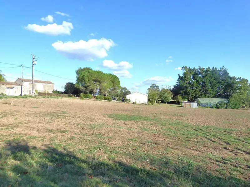 Terrain, 2 445 m²