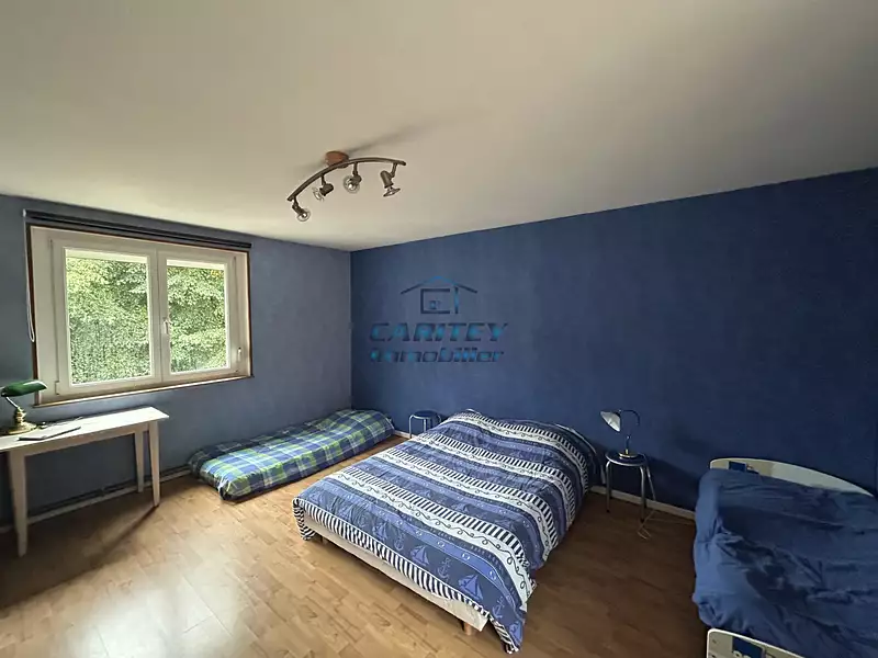 Maison, 305,89 m²