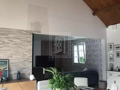 Maison, 169 m²