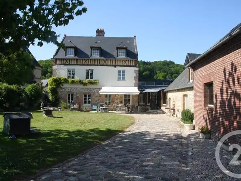 Maison, 254,4 m²