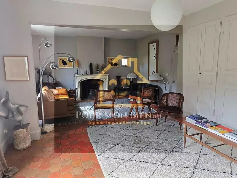 Maison, 345 m²