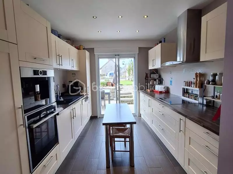 Maison, 186 m²