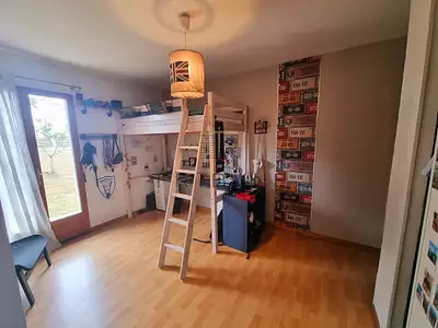 Maison, 245 m²