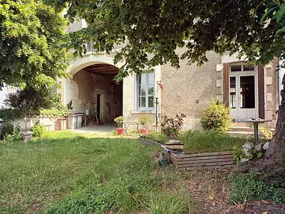 Maison, 225 m²