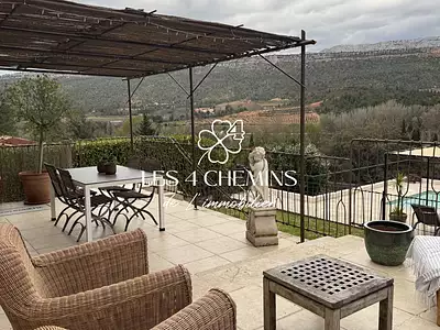 Maison, 220 m²