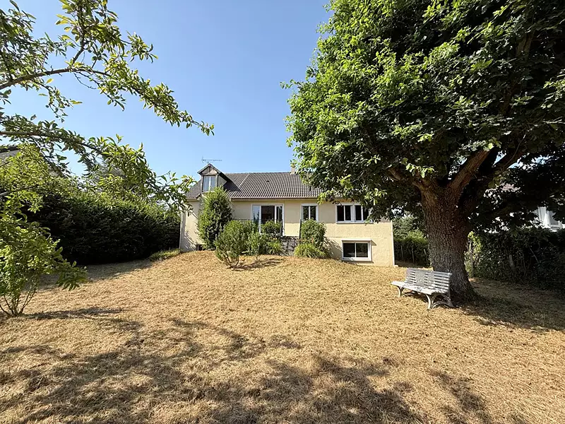 Maison, 122 m²