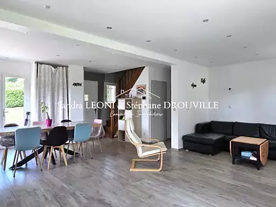 Maison, 148 m²