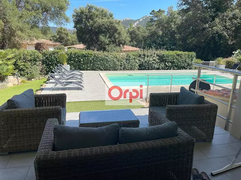 Maison, 124 m²