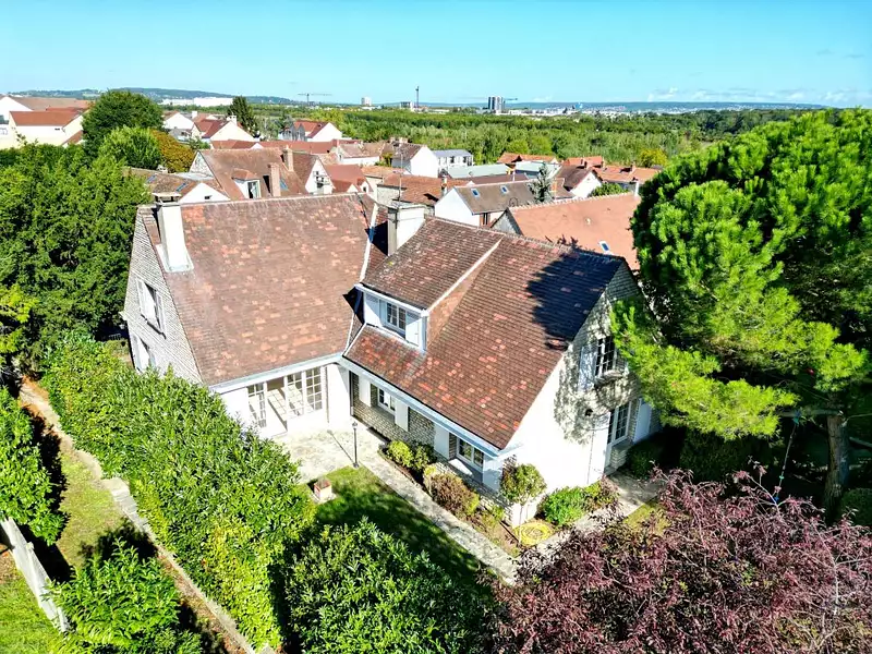 Maison, 265 m²