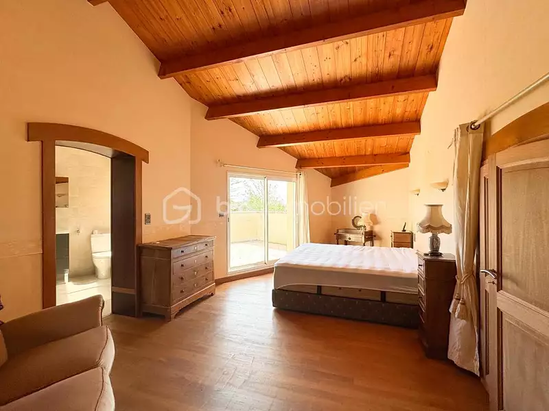 Maison, 237 m²