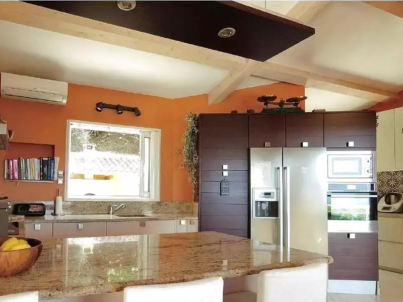 Maison, 230 m²