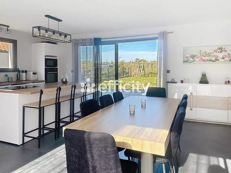 Maison, 105 m²