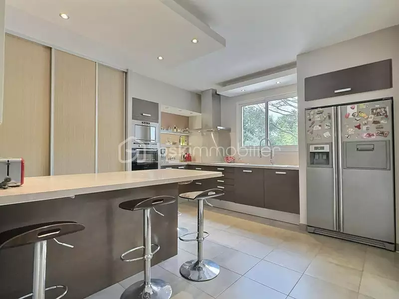 Maison, 203 m²