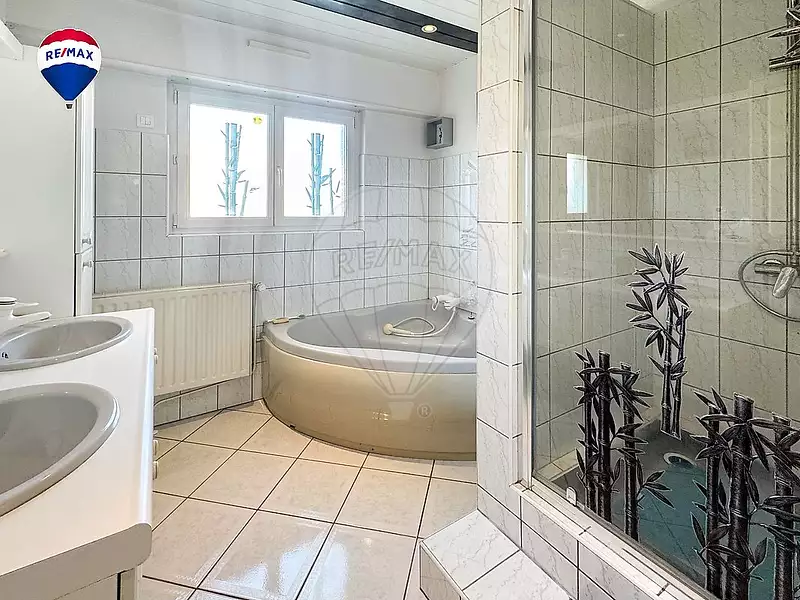 Maison, 144 m²