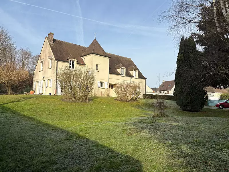 Maison, 275 m²