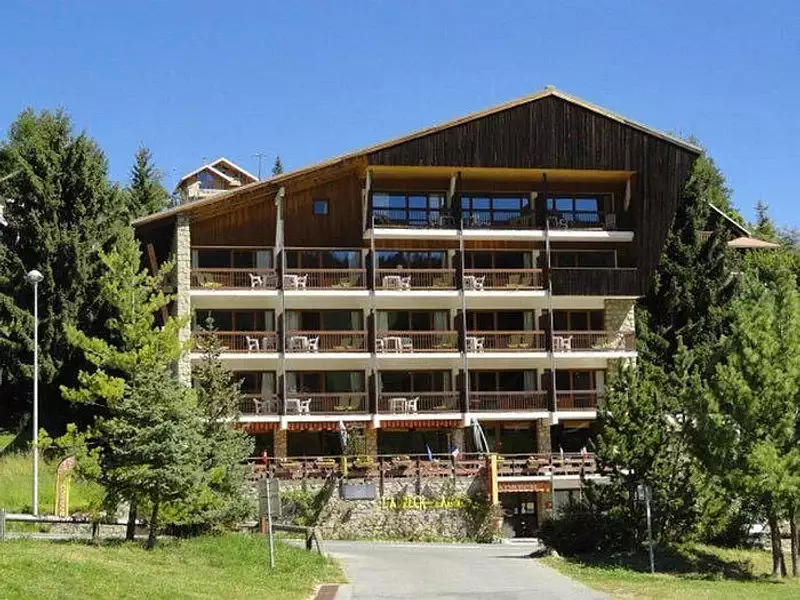 Immeuble, 1 351,85 m²