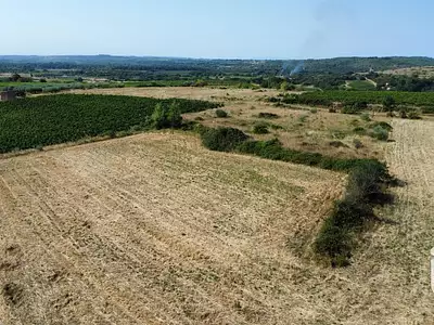 Terrain, 10 190 m²