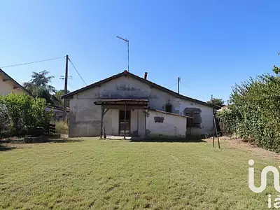 Terrain, 900 m²