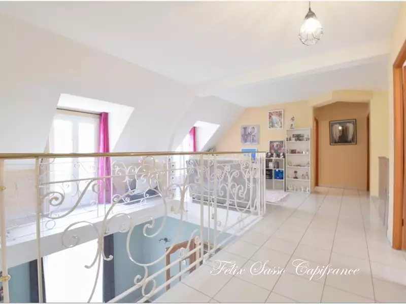 Maison, 220 m²