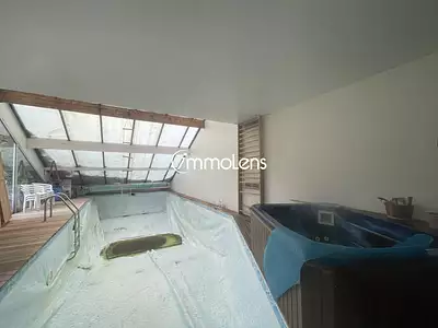 Maison, 319 m²