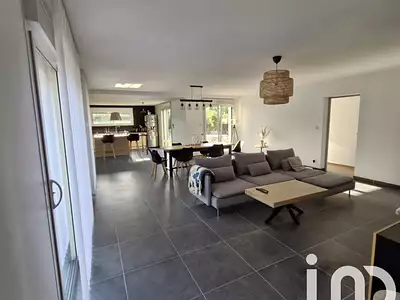 Maison, 159 m²