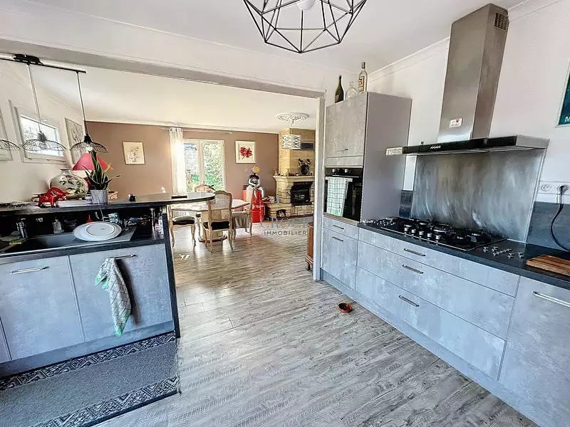 Maison, 170 m²