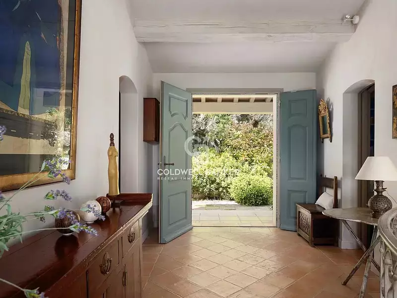 Maison, 247 m²