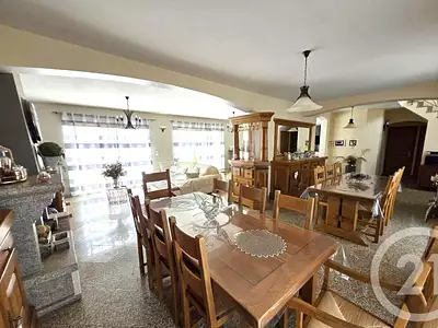Maison, 208 m²