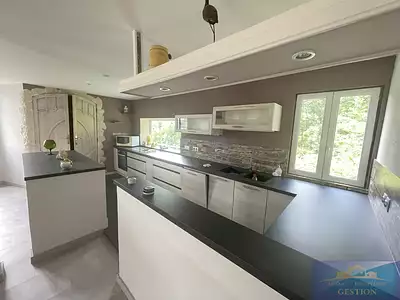Maison, 267 m²