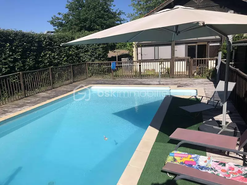 Maison, 240 m²