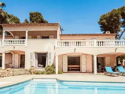 Maison, 280 m²