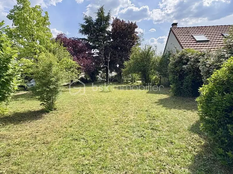 Terrain, 418 m²