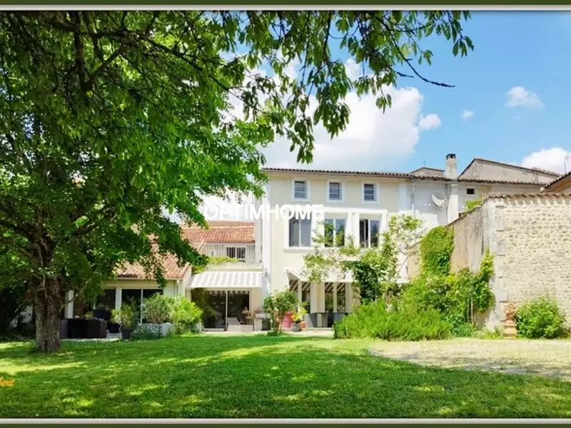 Maison, 302 m²