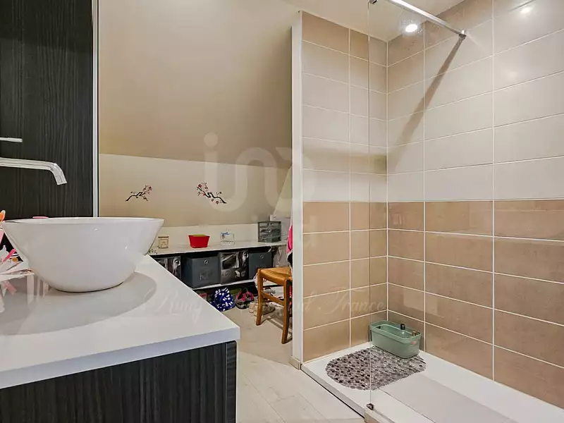 Maison, 83 m²