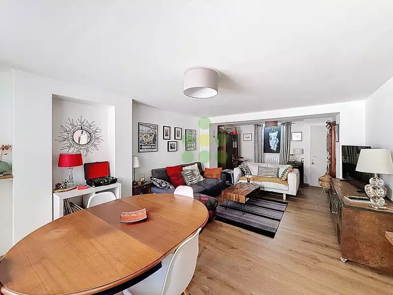 Maison, 220 m²