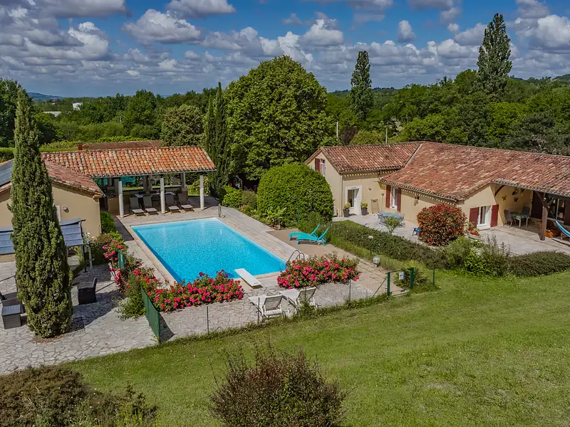 Maison, 355 m²
