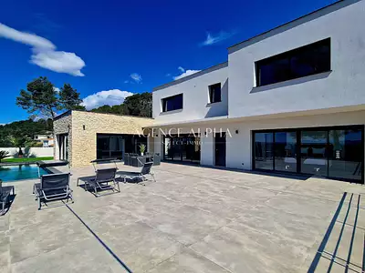 Maison, 180 m²