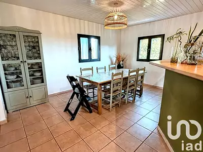 Maison, 220 m²
