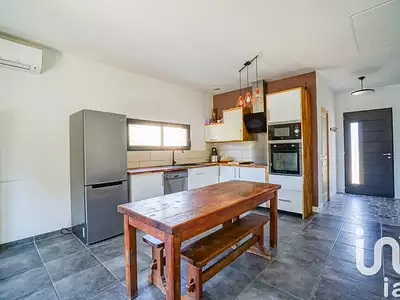 Maison, 77 m²